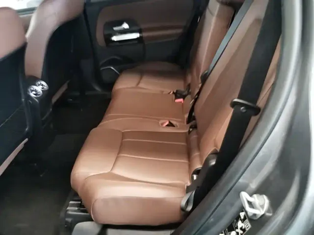 Mercedes-Benz GLB-Class — Фото автомобиля 16