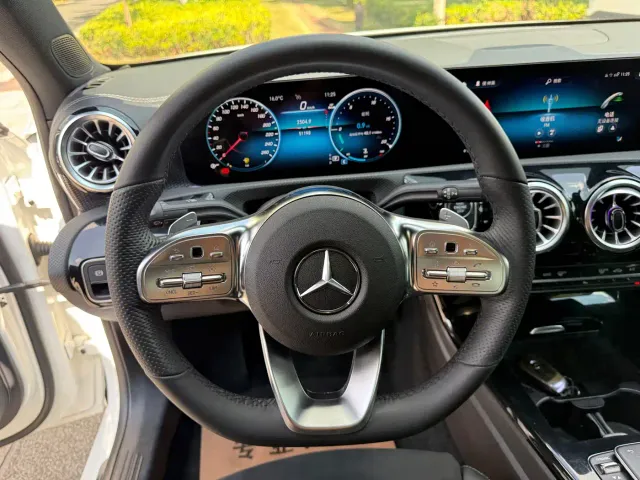 Mercedes-Benz A-Class — Фото автомобиля 23