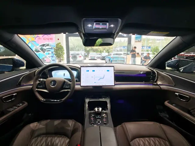 BYD Han — Фото автомобиля 15