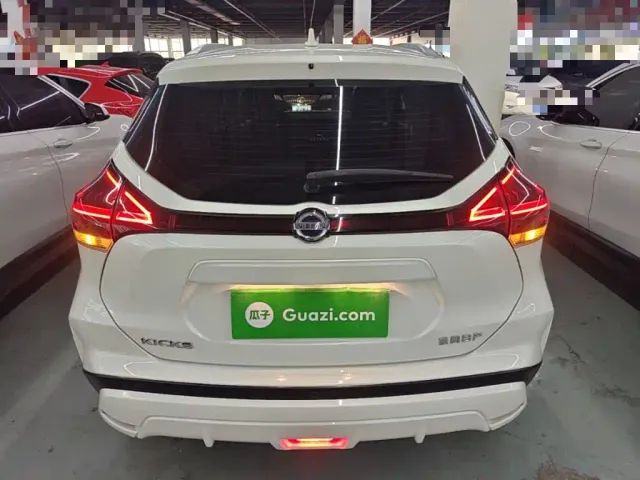 Nissan Kicks 2022 1.5L CVT XL Fashion Edition — Фото автомобиля 5