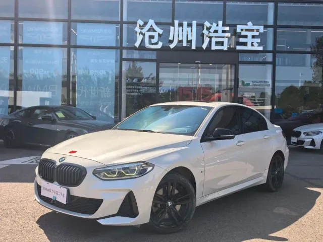 Фотография автомобиля — BMW 1 Series