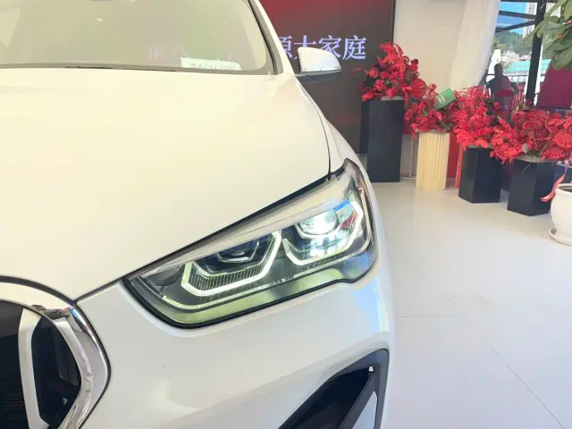 BMW X1 — Фото автомобиля 7