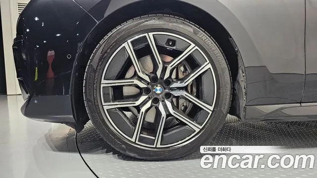 BMW 7-Series 7 серия (G70) 740i xDrive M Sport Limited — Фото автомобиля 5