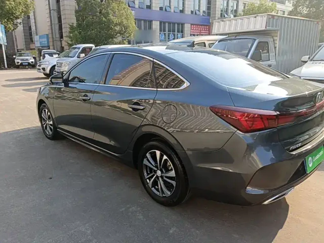 Changan Eado — Фото автомобиля 4