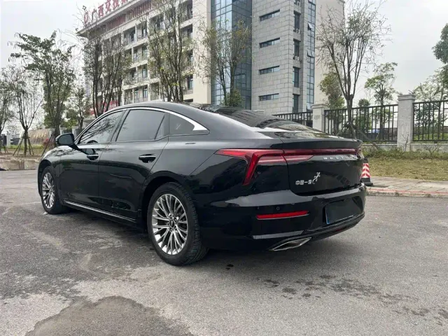 Bestune B70 — Фото автомобиля 6