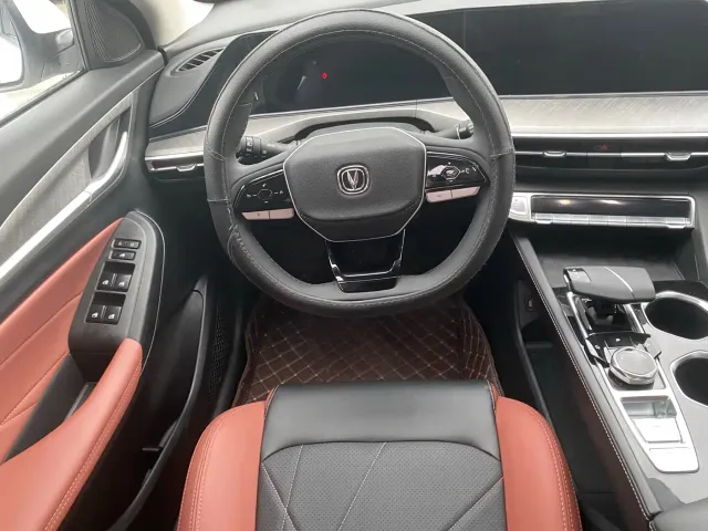 Changan Eado — Фото автомобиля 11