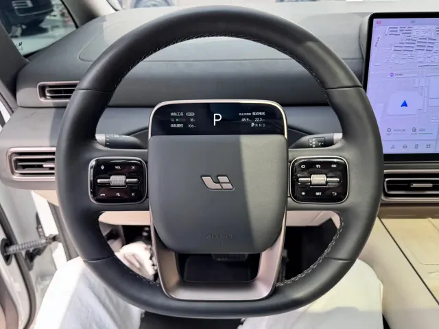 Li Auto MEGA — Фото автомобиля 8
