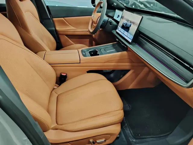Dongfeng eπ 007 — Фото автомобиля 14