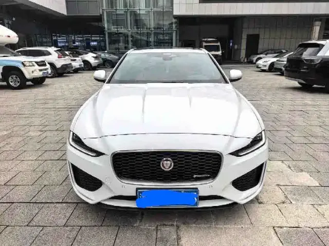 Jaguar XEL — Фото автомобиля 2