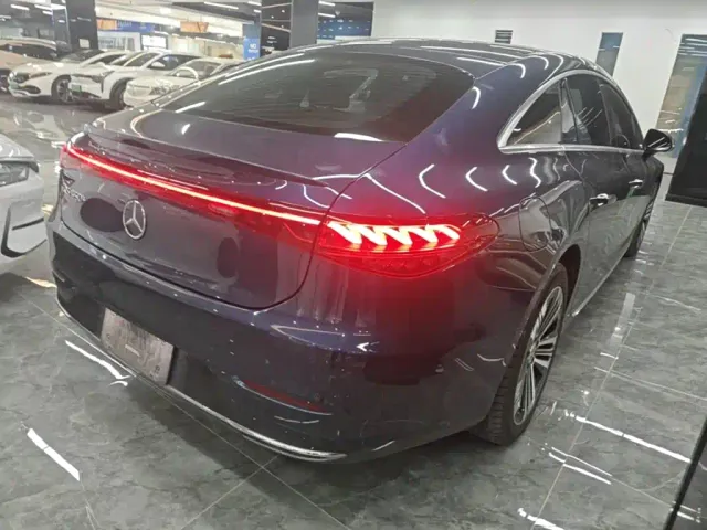 Mercedes-Benz EQS — Фото автомобиля 6