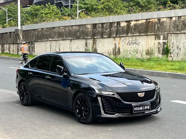 Cadillac CT5 — Фото автомобиля 3