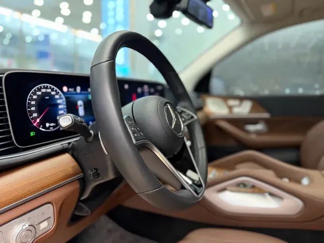 Mercedes-Benz GLE-Class — Фото автомобиля 16