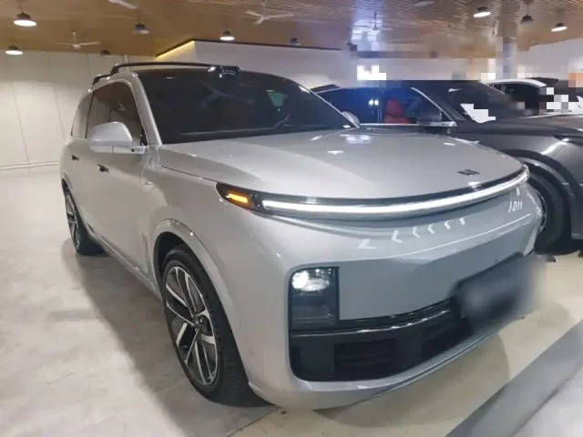 Li Auto L9 — Фото автомобиля 3