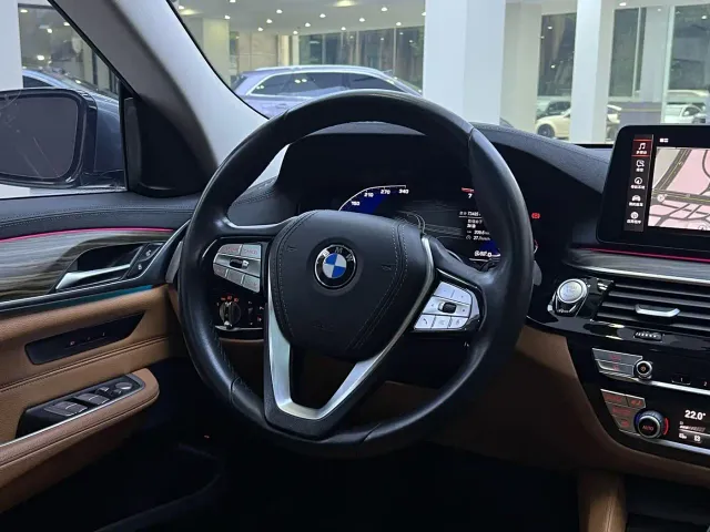 BMW 6 Series Gran Turismo — Фото автомобиля 16