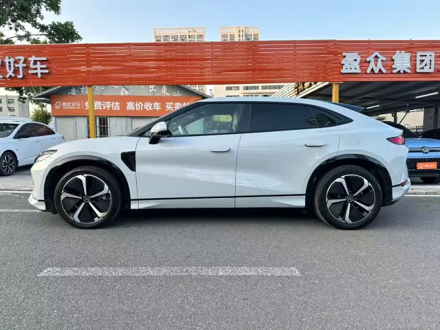 BYD Song L EV — Фото автомобиля 6