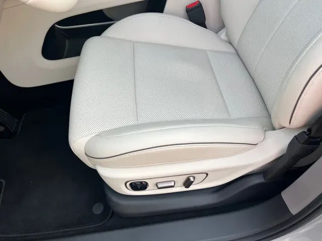 Li Auto i6 — Фото автомобиля 10