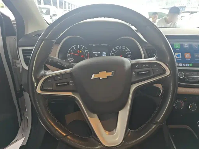 Chevrolet Monza — Фото автомобиля 10