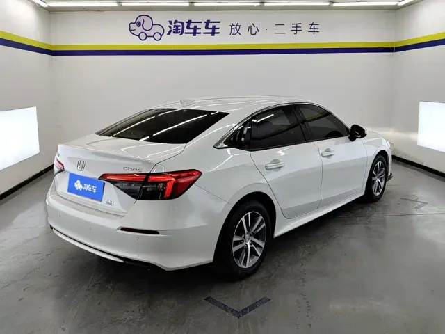Honda Civic — Фото автомобиля 3