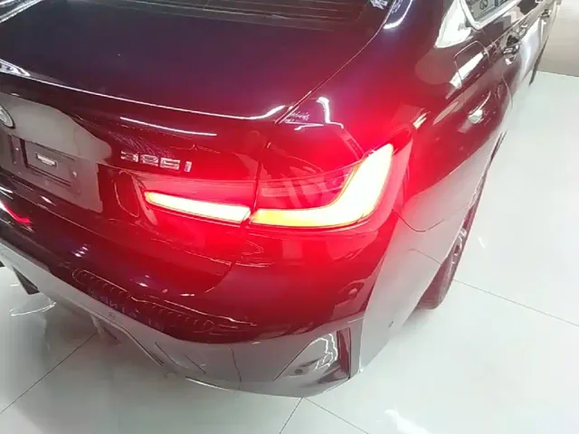 BMW 3 Series — Фото автомобиля 7