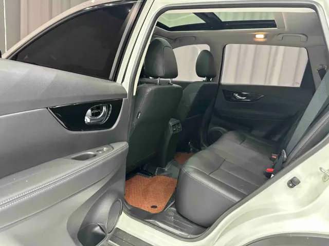 Nissan X-Trail — Фото автомобиля 15