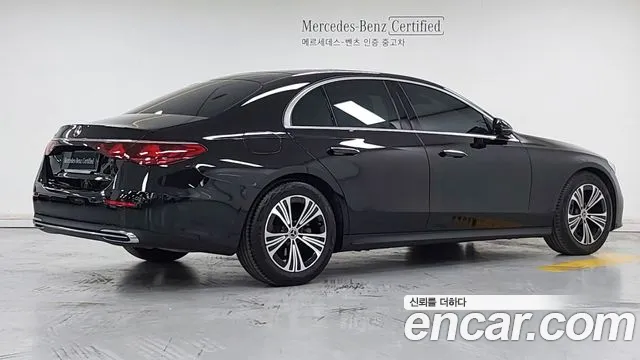 Mercedes-Benz E-Class W214 — Фото автомобиля 2