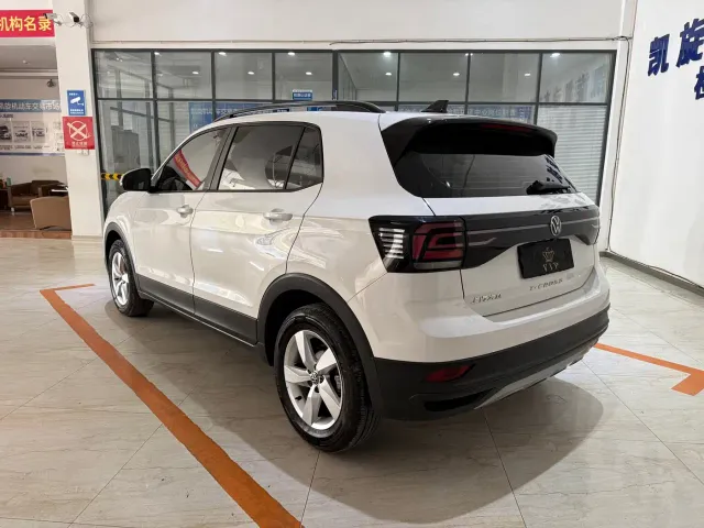Volkswagen T-Cross — Фото автомобиля 6