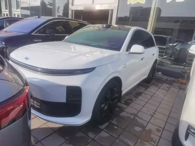 Фотография автомобиля — Li Auto L6