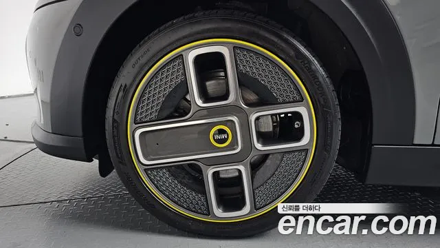 Mini Cooper Cooper Электро SE Электро — Фото автомобиля 5