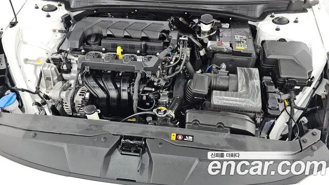 Hyundai Avante CN7 — Фото автомобиля 6