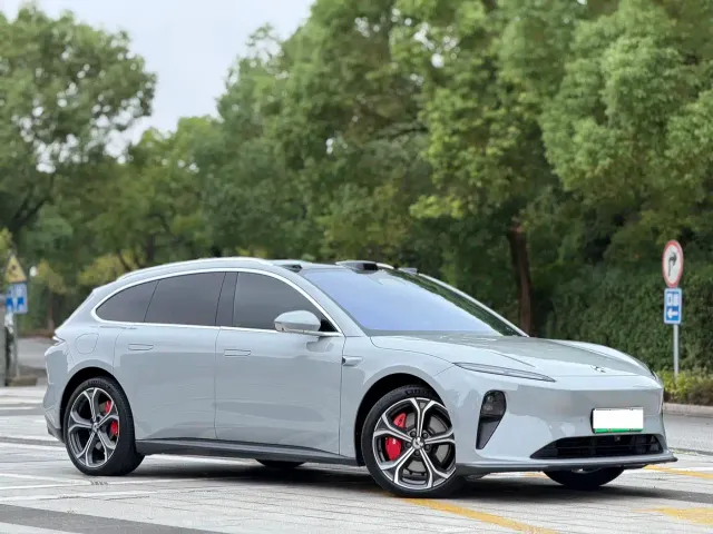 Nio ET5 Touring — Фото автомобиля 4