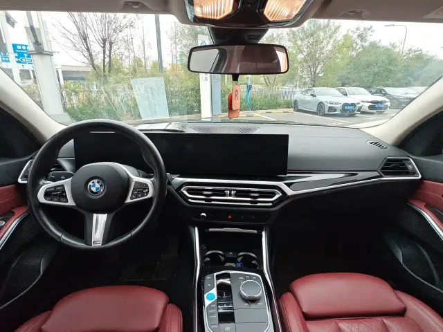 BMW i3 — Фото автомобиля 13