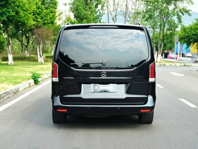 Mercedes-Benz V-Class — Фото автомобиля 5