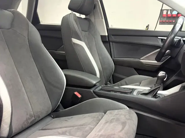Audi Audi Q3 2022 35 TFSI Fashion Dynamic — Фото автомобиля 12
