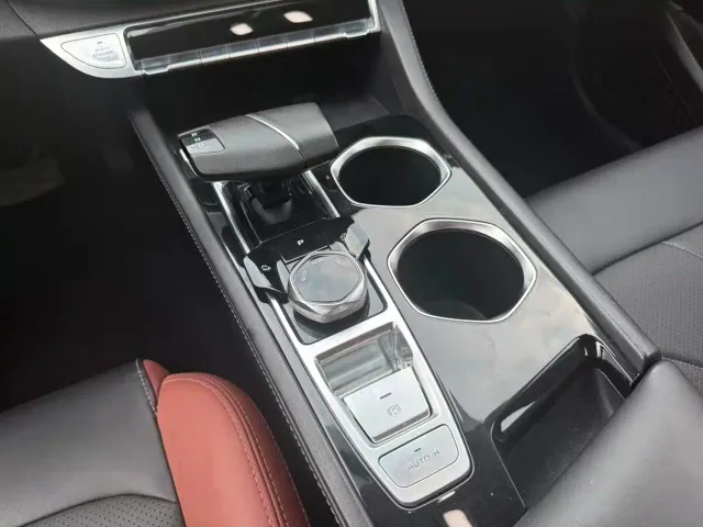 Changan Eado — Фото автомобиля 9