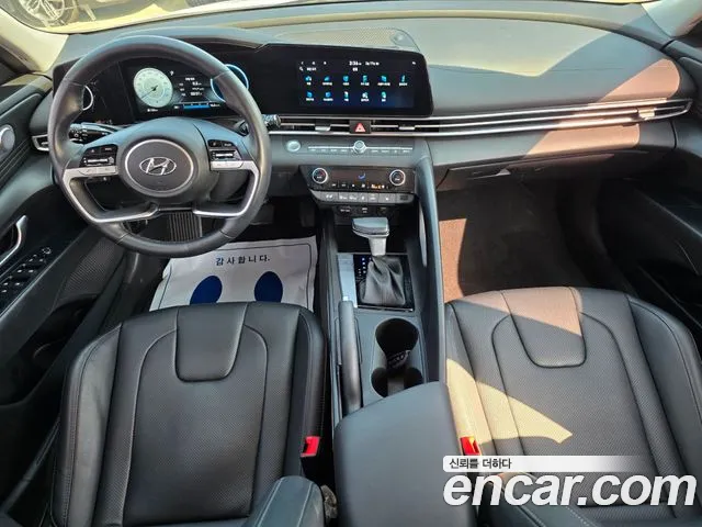 Hyundai AVANTE Avante (CN7) — Фото автомобиля 10