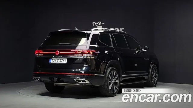 Volkswagen Atlas — Фото автомобиля 2