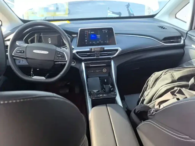 Maxus G50 — Фото автомобиля 9