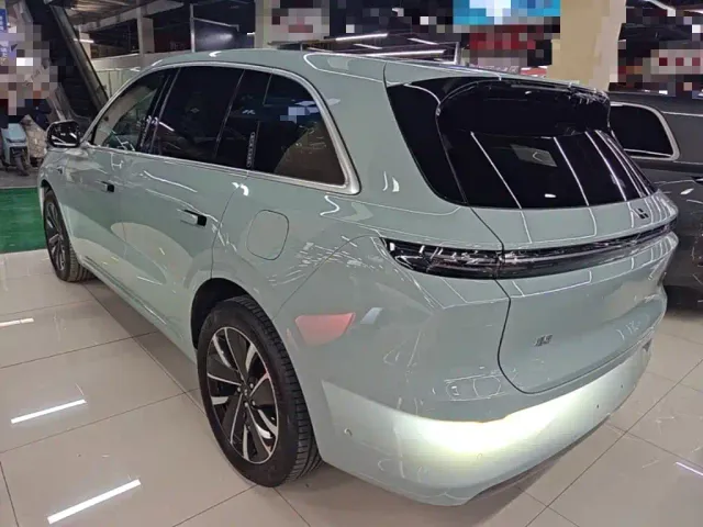 Li Auto L6 — Фото автомобиля 4