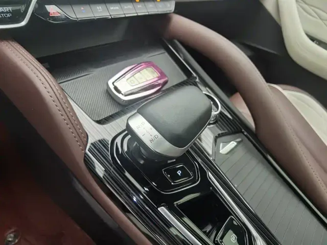 Geely Xingyue L — Фото автомобиля 13