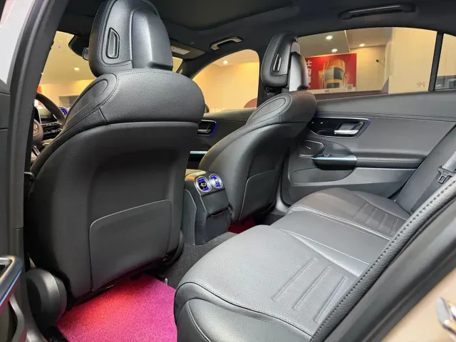 Mercedes-Benz C-Class — Фото автомобиля 10