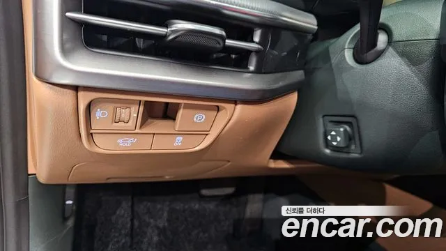 Hyundai Grandeur Grandeur (GN7) 2.5 Бензин 2WD — Фото автомобиля 14