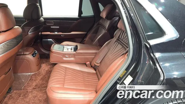 Genesis G90 — Фото автомобиля 10