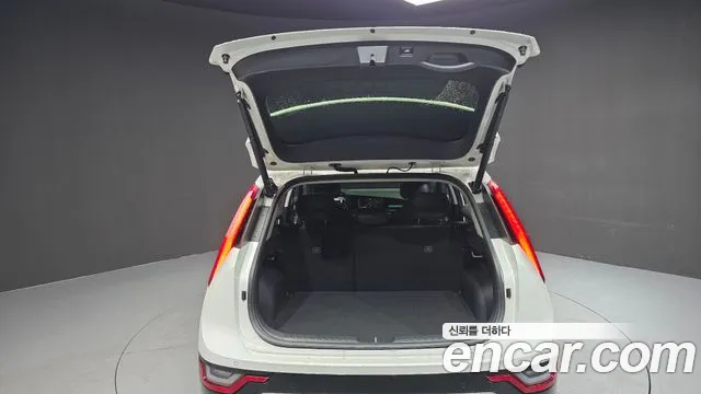 Kia Niro The All New Niro Signature — Фото автомобиля 20