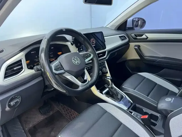 Volkswagen T-Roc — Фото автомобиля 29