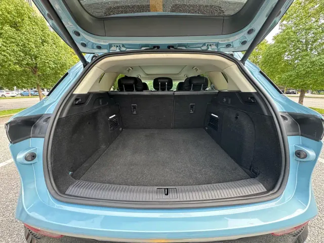 Voyah Auto VOYAH FREE 2021 2WD Standard Pure Electric Edition — Фото автомобиля 7