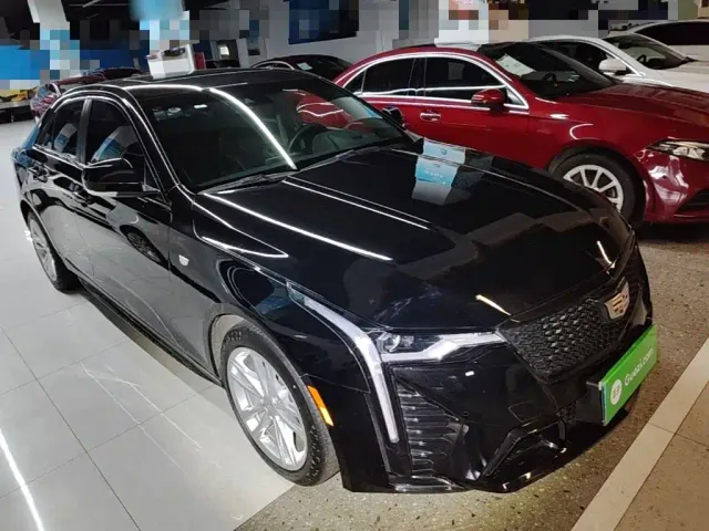 Cadillac CT4 — Фото автомобиля 3