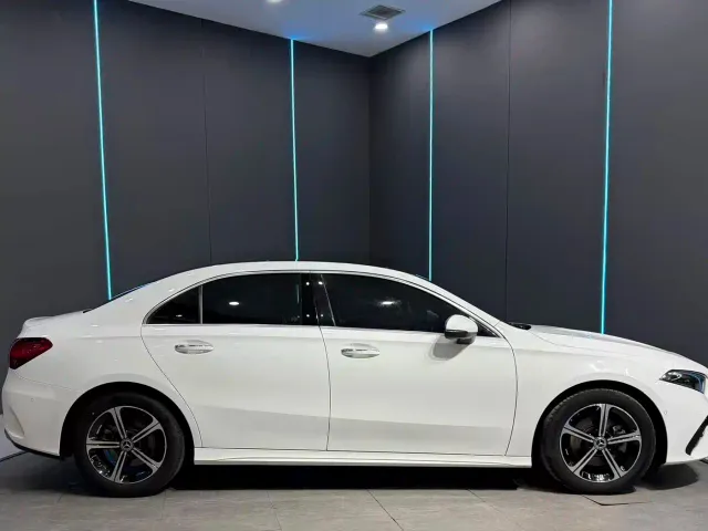 Mercedes-Benz A-Class — Фото автомобиля 4