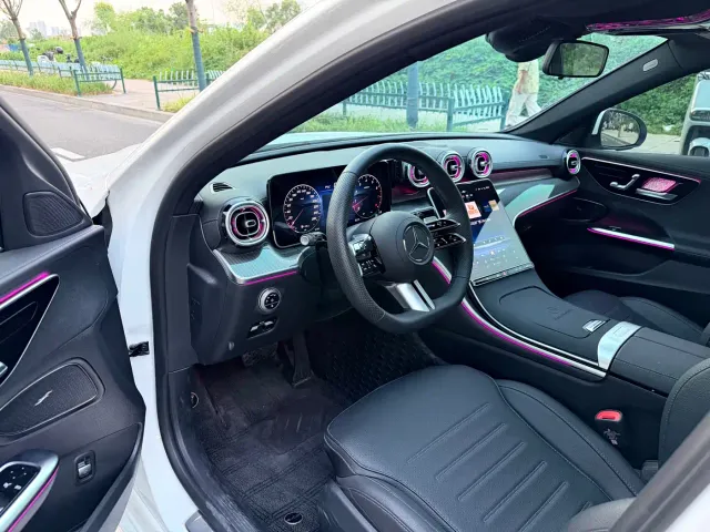 Mercedes-Benz C-Class — Фото автомобиля 4