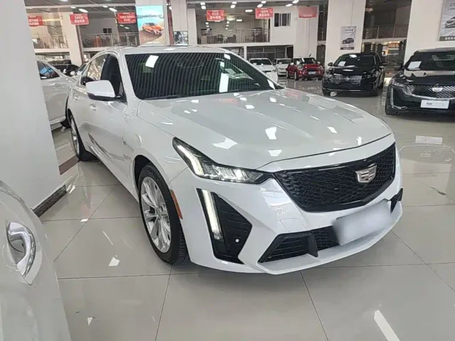 Cadillac CT5 — Фото автомобиля 3