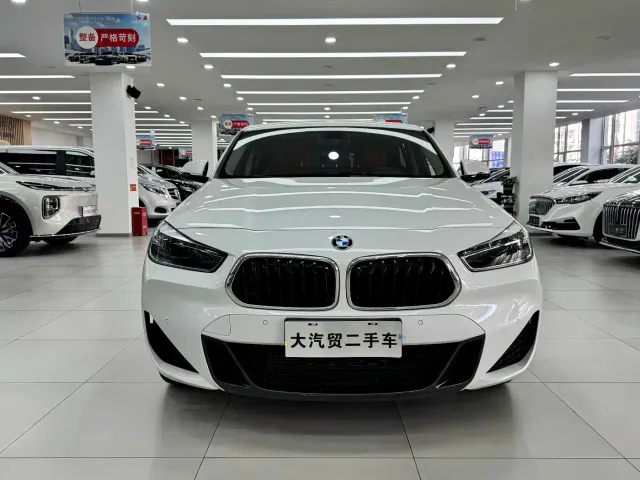 BMW X2 — Фото автомобиля 2
